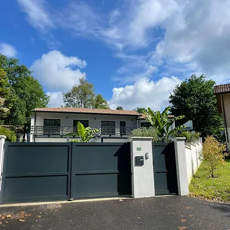 Grande Avec Piscine Au Portes De Bayonne ヴィラ
